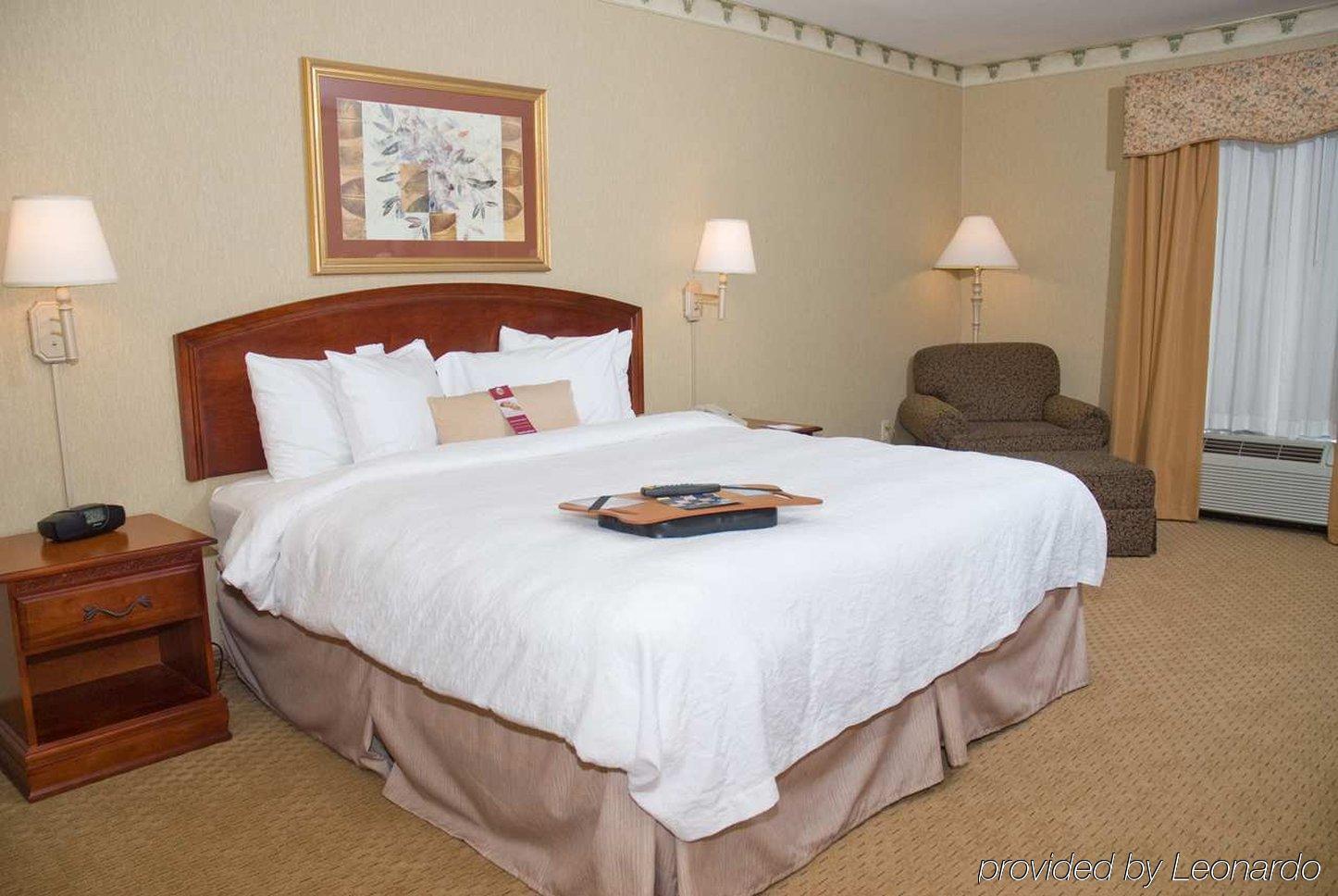 Hampton Inn Chicopee - Springfield Oda fotoğraf