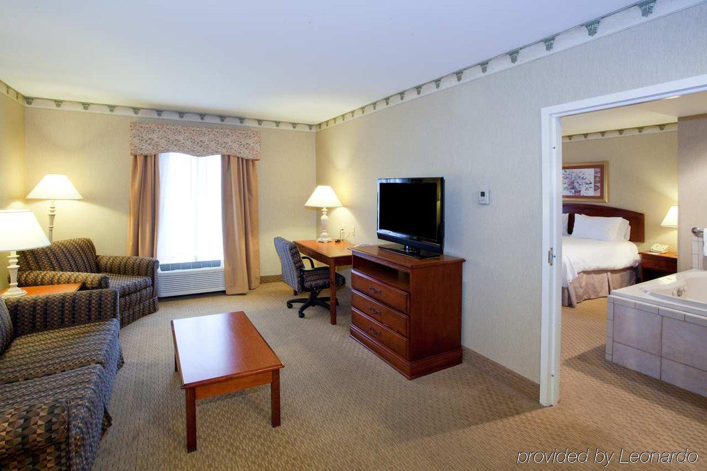 Hampton Inn Chicopee - Springfield Dış mekan fotoğraf